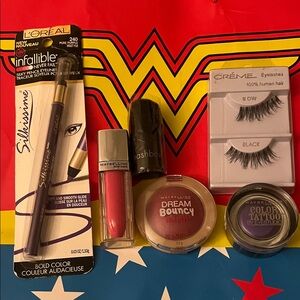 L'Oreal Infallible Silkissime Eyeliner in Bold Black